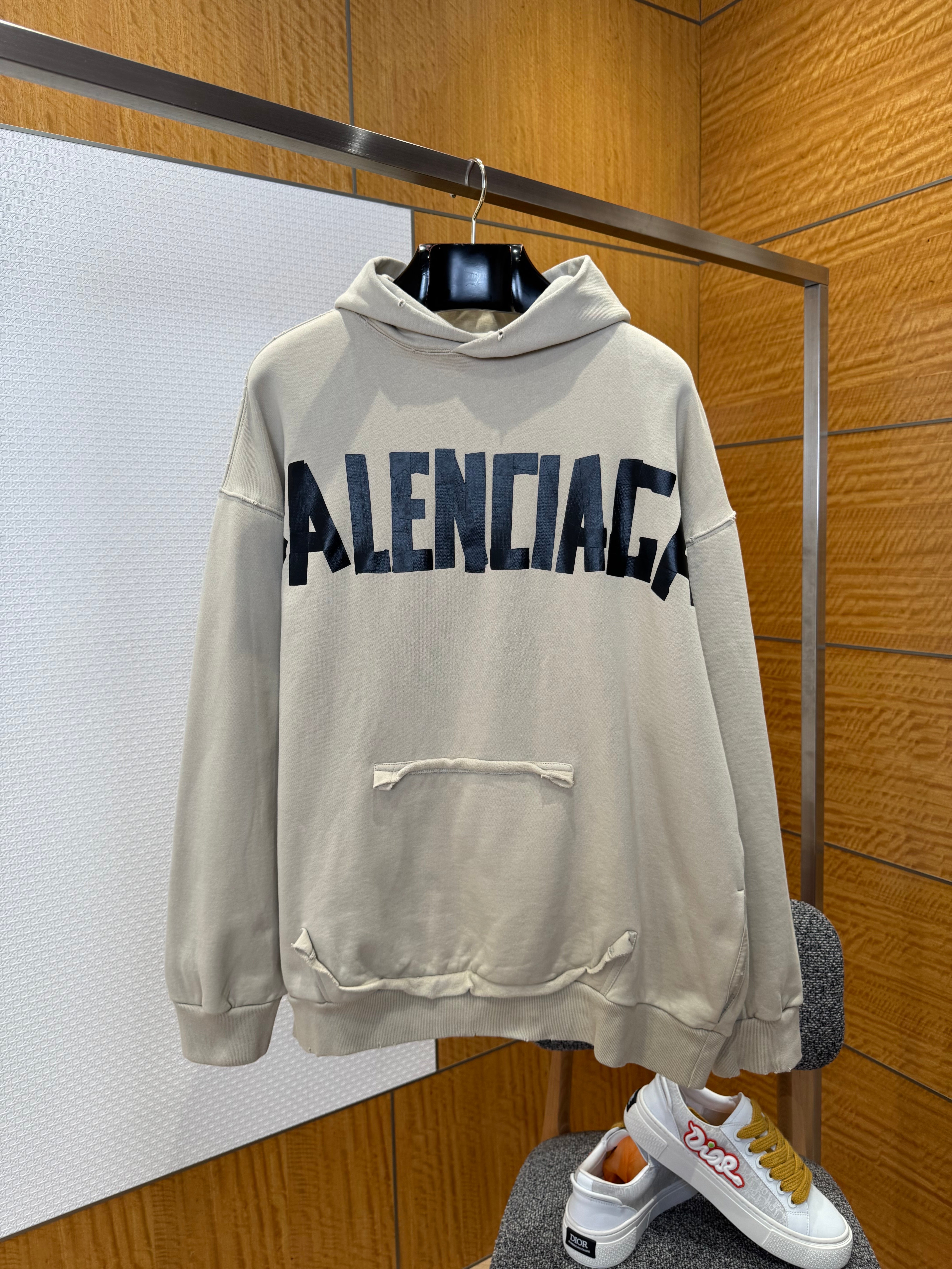 Bal Hoodie