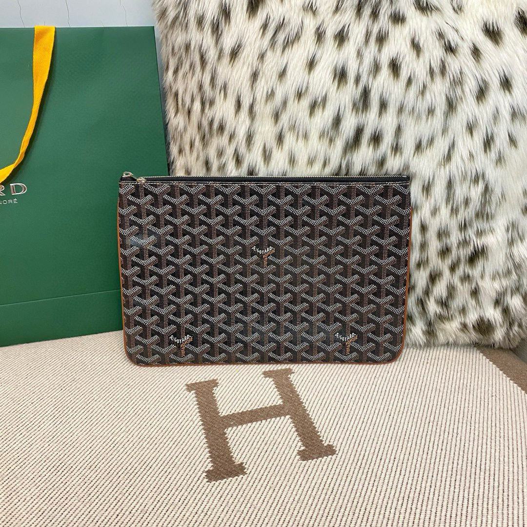 Goya Senat Pm Pouch