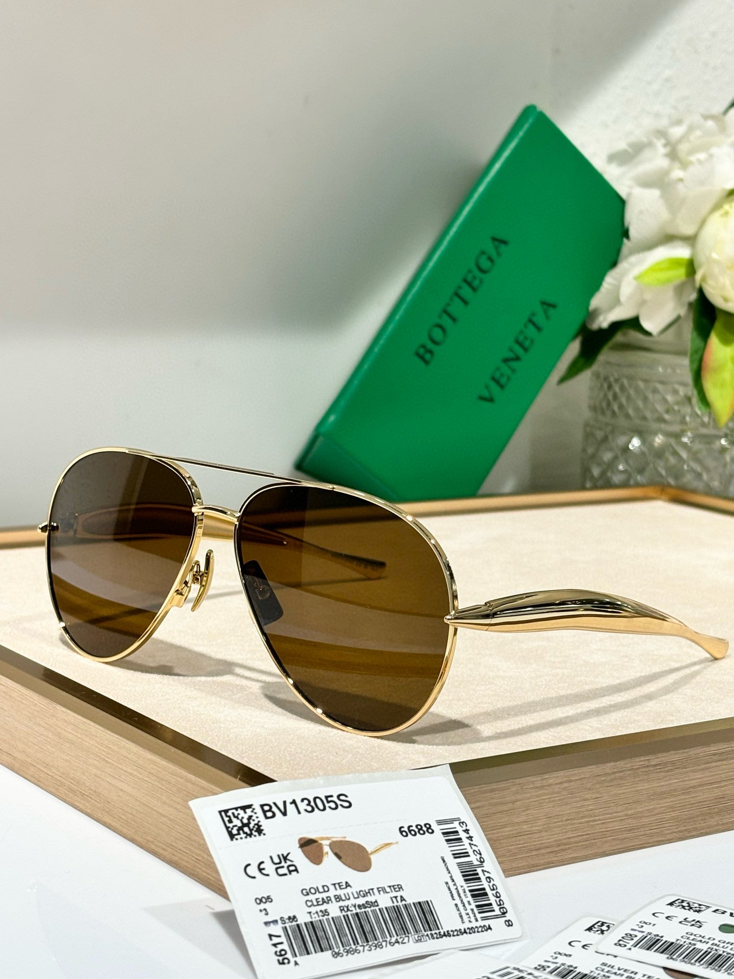 Bott V Sunglasses