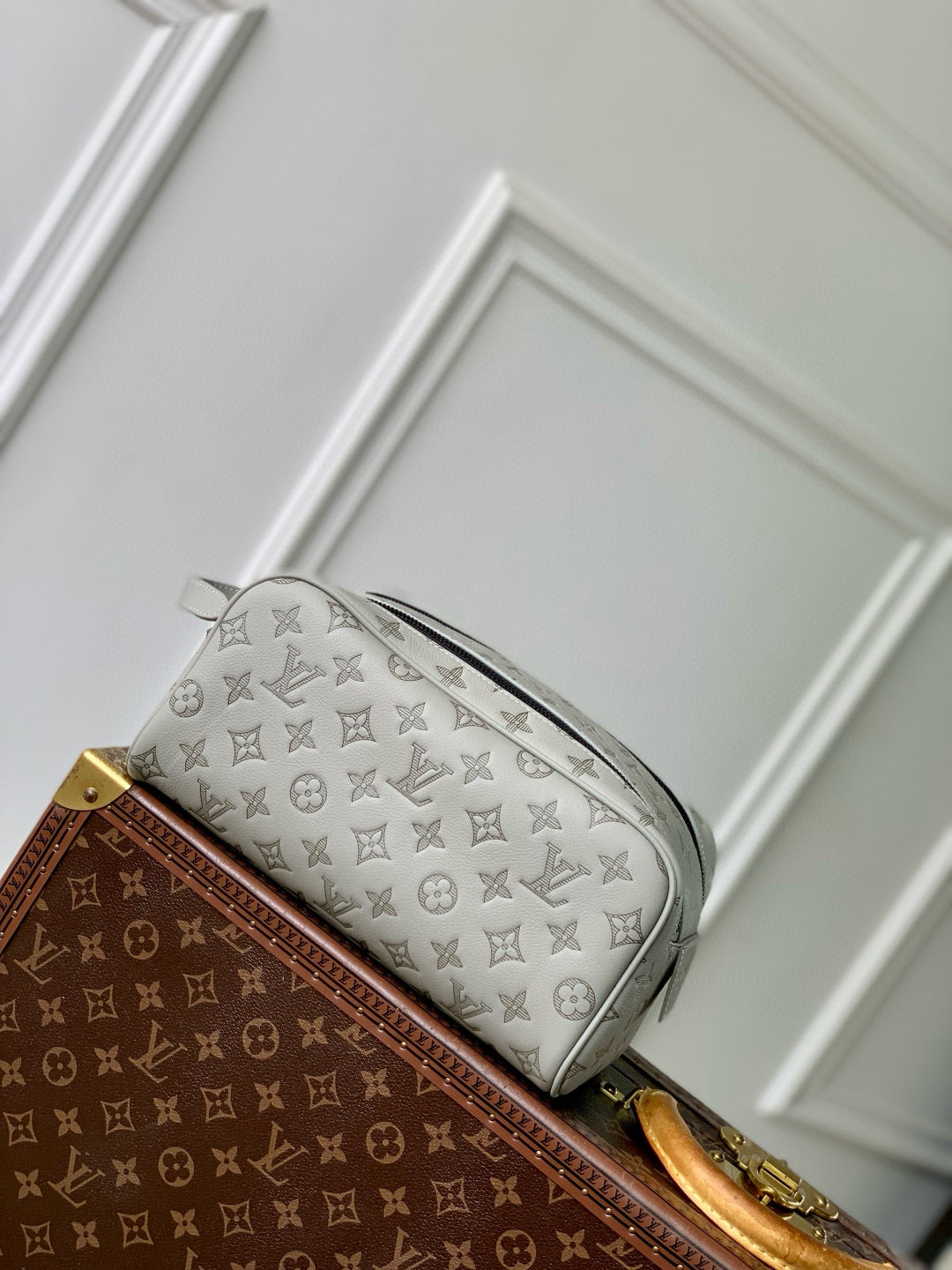 Lou Dopp Kit Toiletry Bag