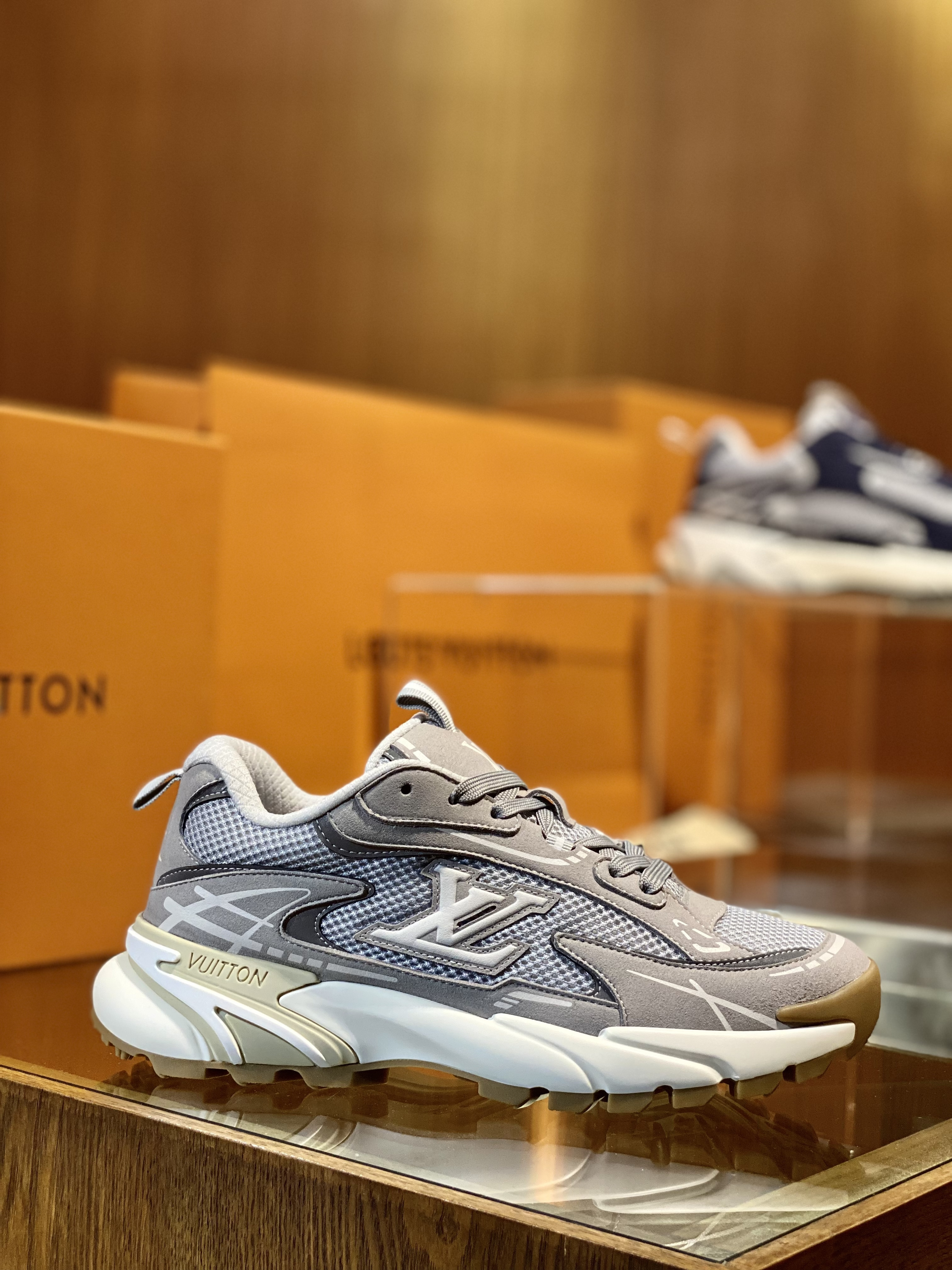 Lou Runner Tatic Sneakers