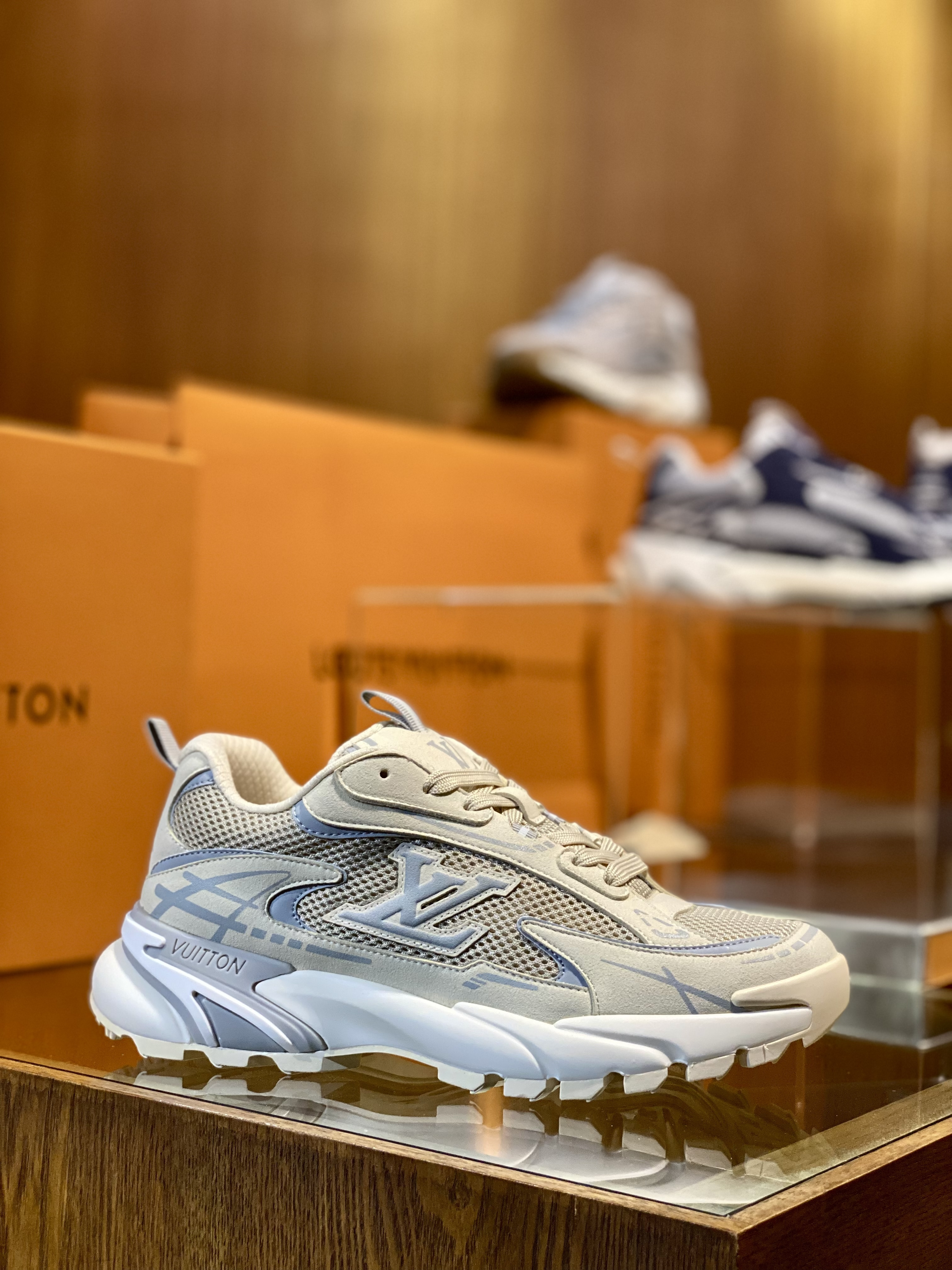 Lou Runner Tatic Sneakers